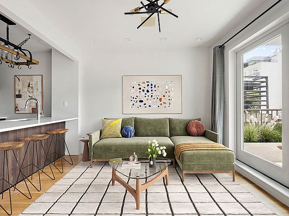 3rd image of 238 Richardson St #3B