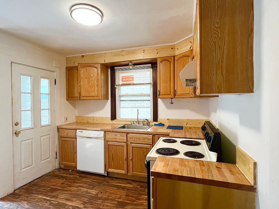1st image of 229 Medford St