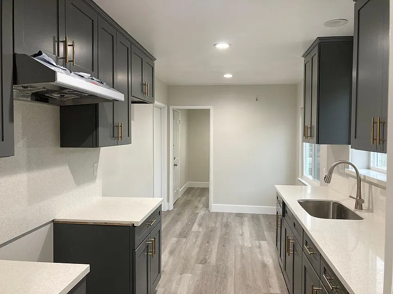 3362 Angelus Ave — Photo 5