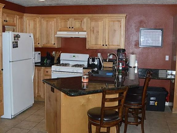 5th image of 295 N Beacon Dr #1