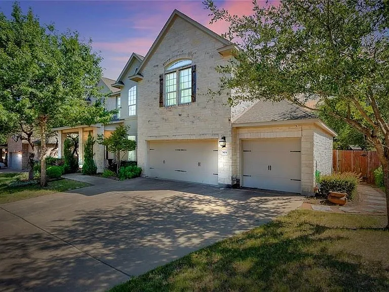 7424 Jaborandi Dr — Photo 1