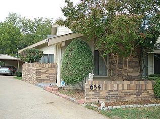 654 Hunters Glen St, Lewisville, TX 75067