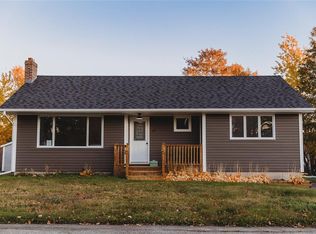 15 Brochen St, Gander, NL A1V1T3