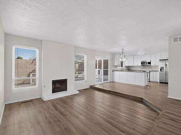 5th image of 5352 Thomas Pl NE