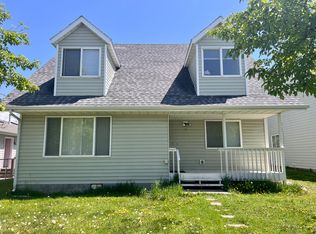 106 10th St APT A, Belgrade, MT 59714