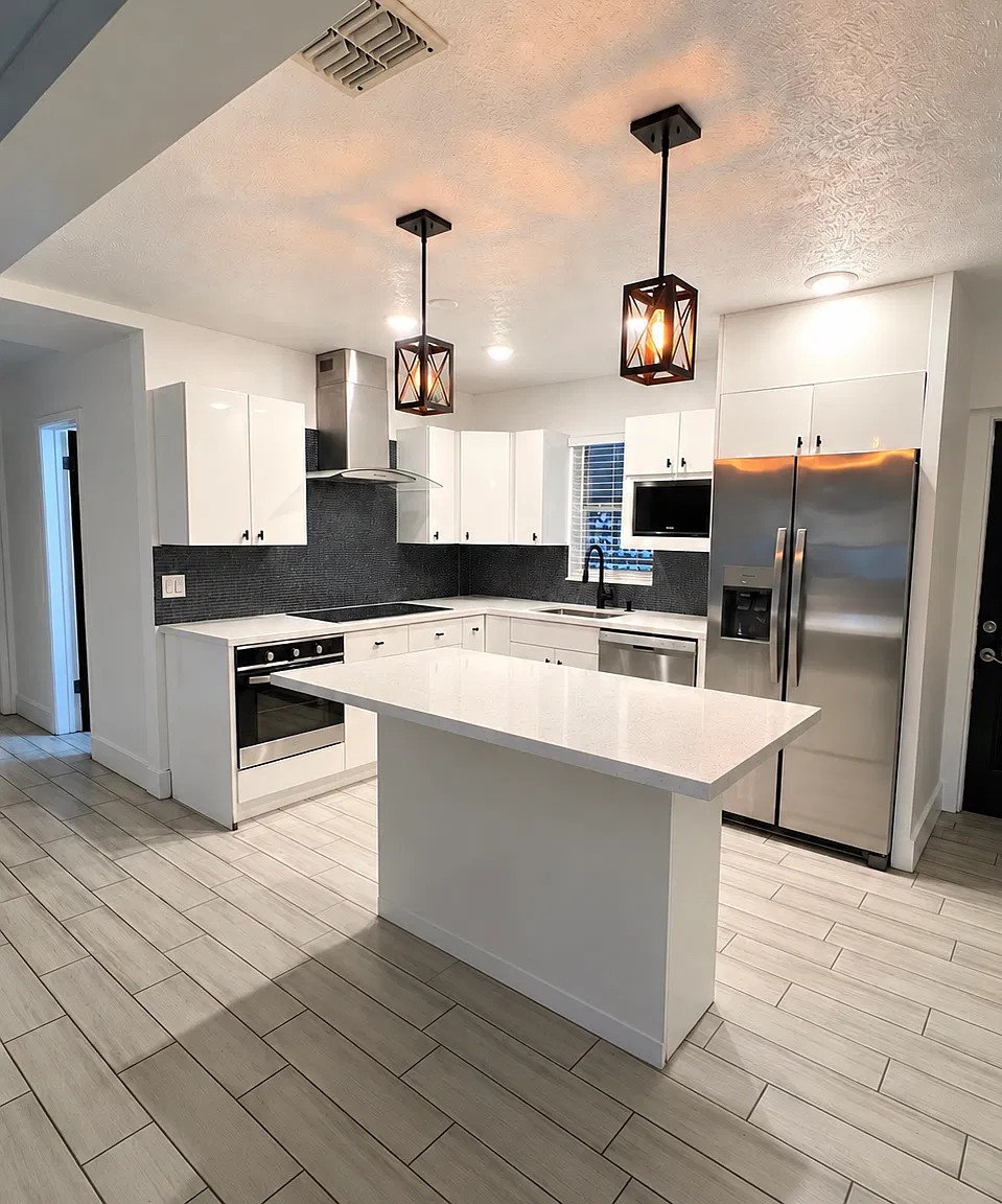 3760 Sebring Pkwy — Photo 3