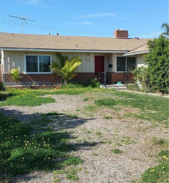 1st image of 207 S Camellia St