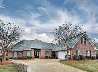 209 Legacy Dr, Brandon, MS 39042