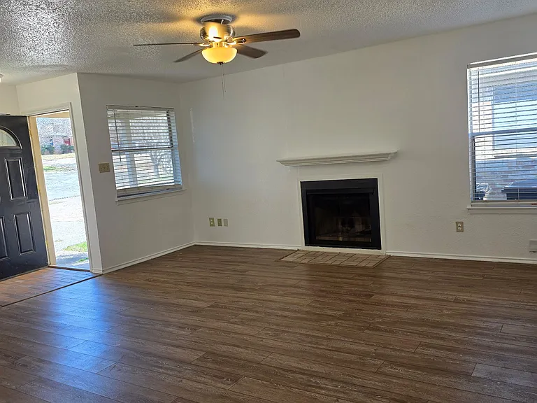 2411 Springmont Ct #2409 — Photo 13