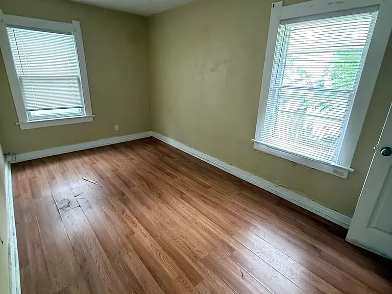 3805 Hoiles Ave — Photo 6
