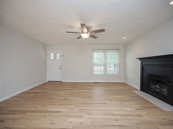 5th image of 10343 Roanoke Dr