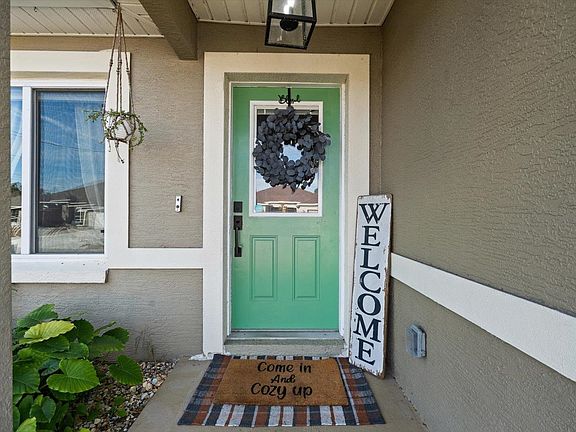 4th image of 34 Wood Arbor Ln