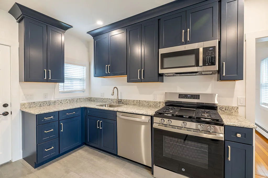 1 bed, 1120 sqft, $2,800 — Photo 2