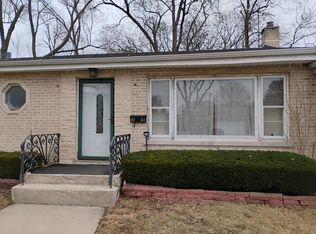 9741 Kildare Ave, Skokie, IL 60076