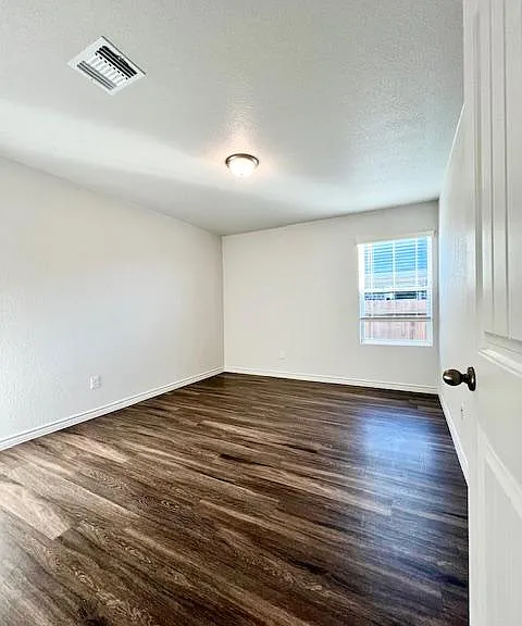 110 Dolphin Dr #A — Photo 10