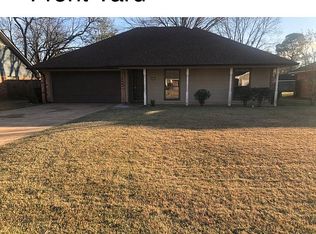 2616 Spruce Cir, Bossier City, LA 71111