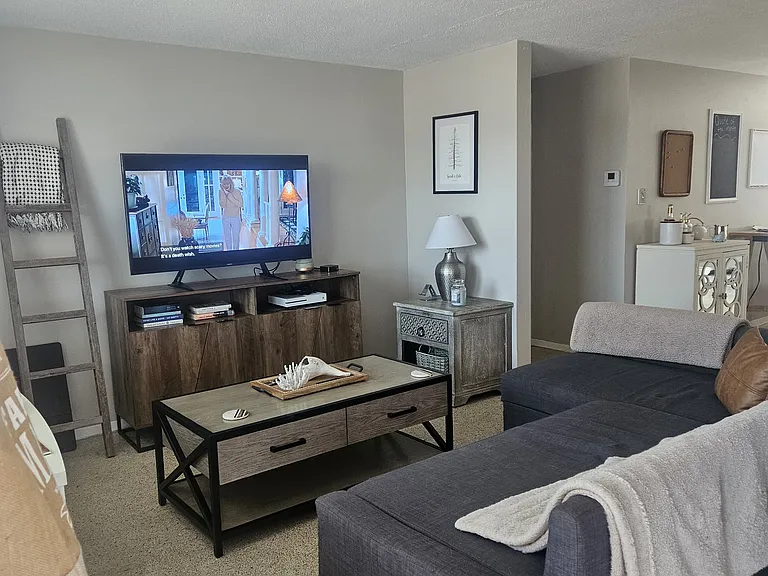 7808 Tropicana Dr — Photo 4