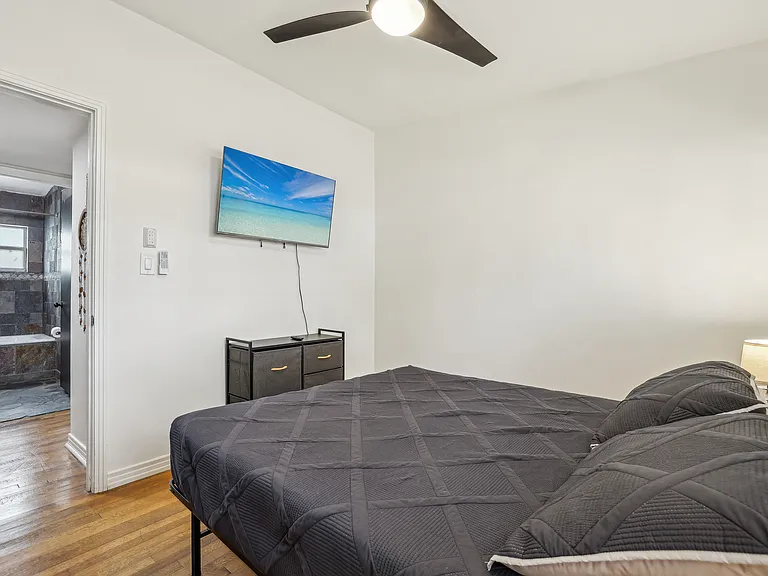 318 E Jersey St #4 — Photo 1