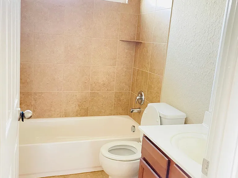 10203 Mill Path — Photo 12