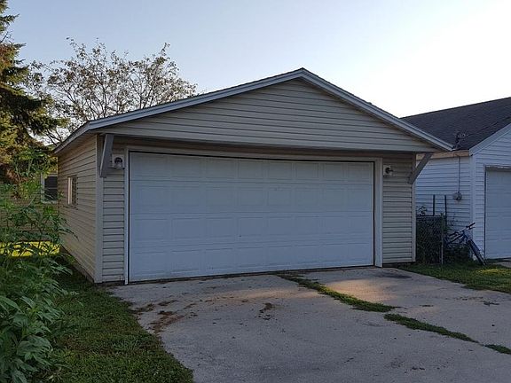 2nd image of 403 S Polk Pl