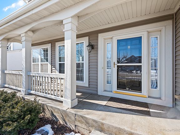 3rd image of 9811 Aberdeen Ln