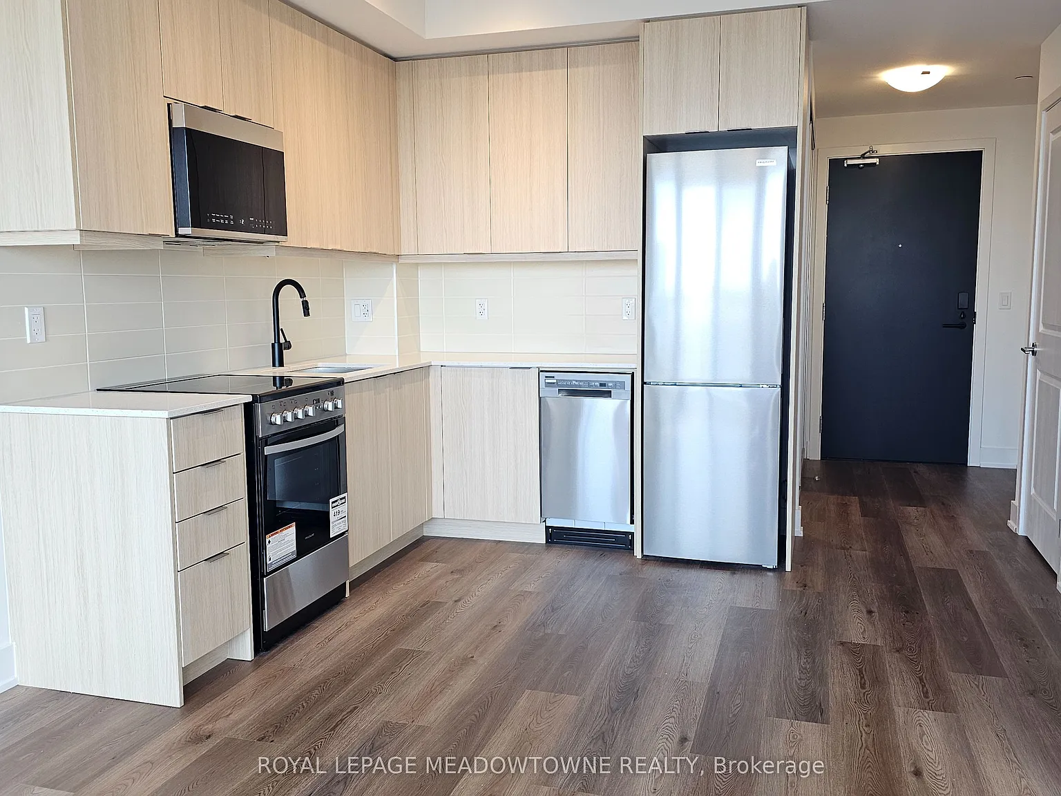 2 bed, $2,100 — Photo 2