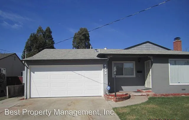 4733 Granado Ave photo 1