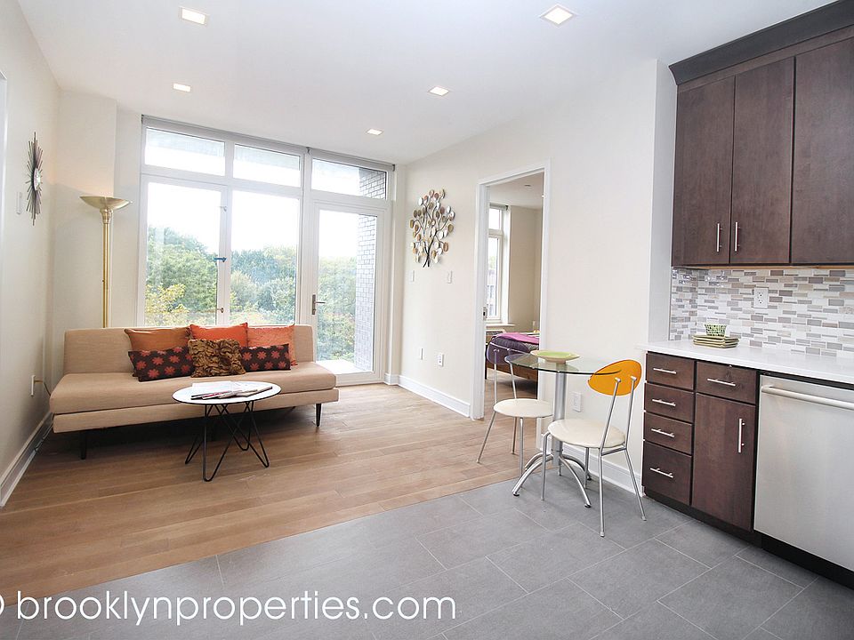 1st image of 544 Manhattan Ave #4B