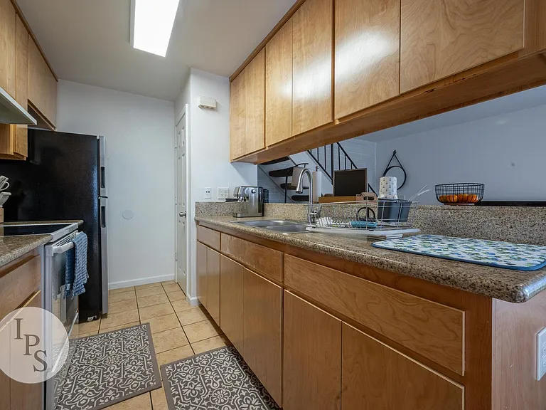 2767 W Fairmont Ave #101 — Photo 6
