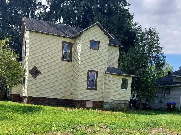 570 High St, Conneaut Lake, PA 16316