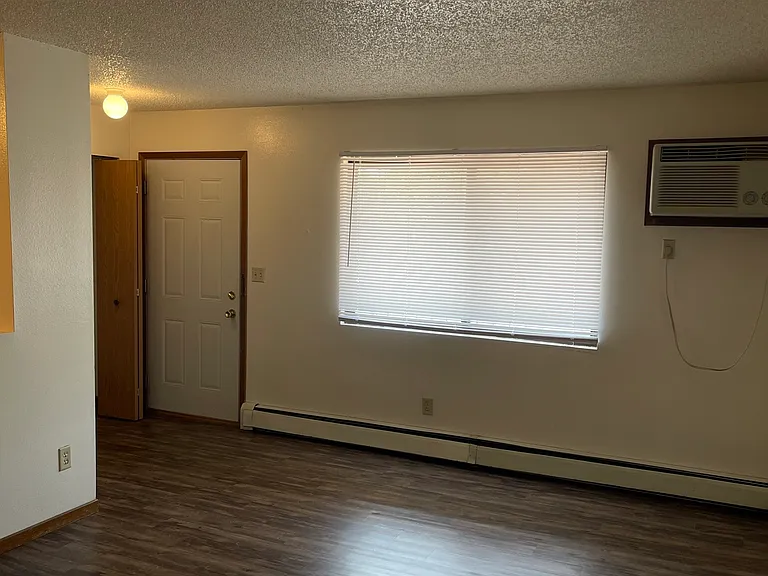 650 S Johnson St #10 — Photo 5