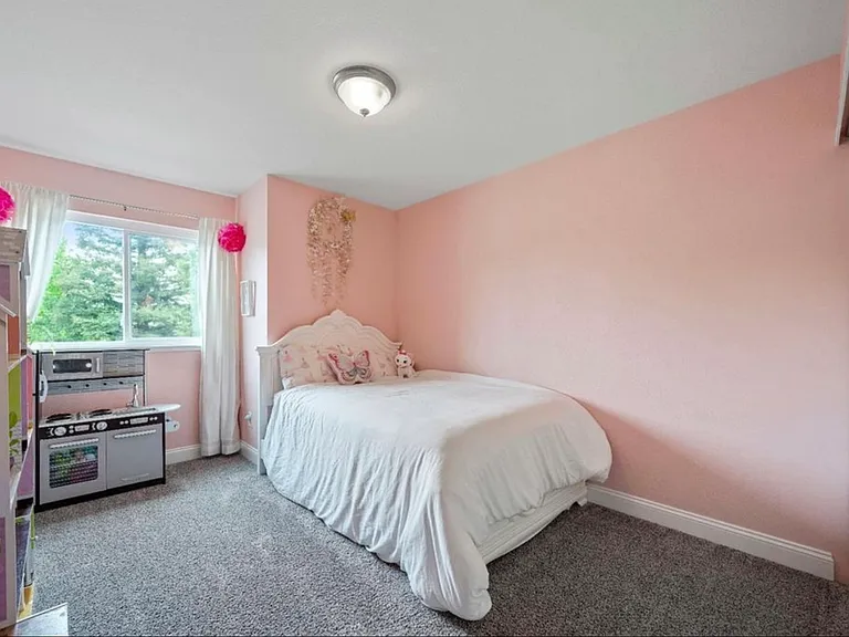 Lost River Ct — Photo 11