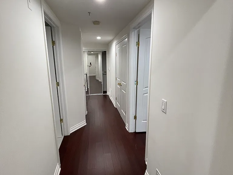1426 N Laurel Ave #107 — Photo 8