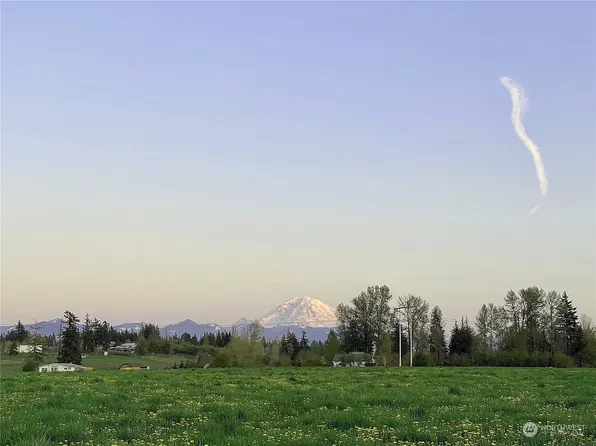 204 XX SE 400th Street, Enumclaw, WA 98022