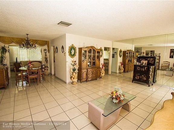 4th image of 4708 NW 47th Ter