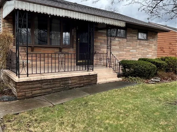 126 Claude Dr, Cheektowaga, NY 14206