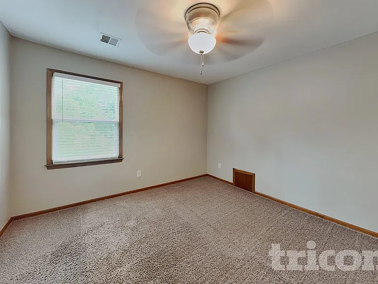 14661 W 142nd Ct — Photo 13