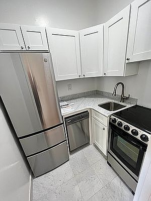 2nd image of 399 E 78th St APT 4C