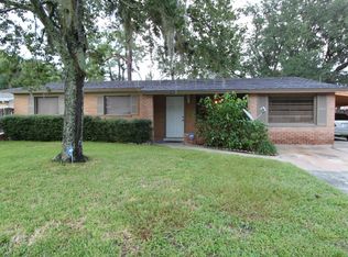 3143 Carrevero Dr W, Jacksonville, FL 32216