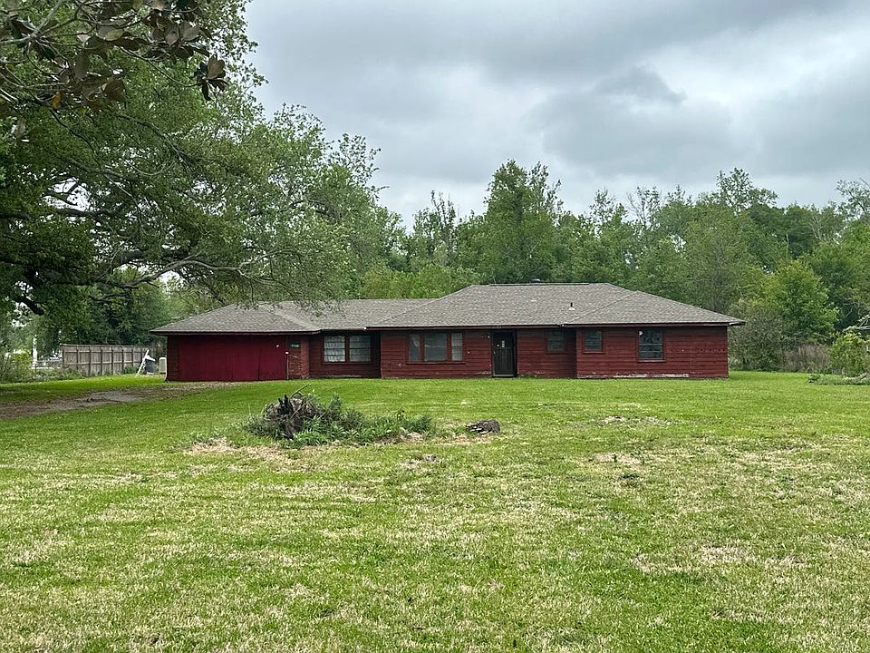 1st image of 2701 Maplewood Dr