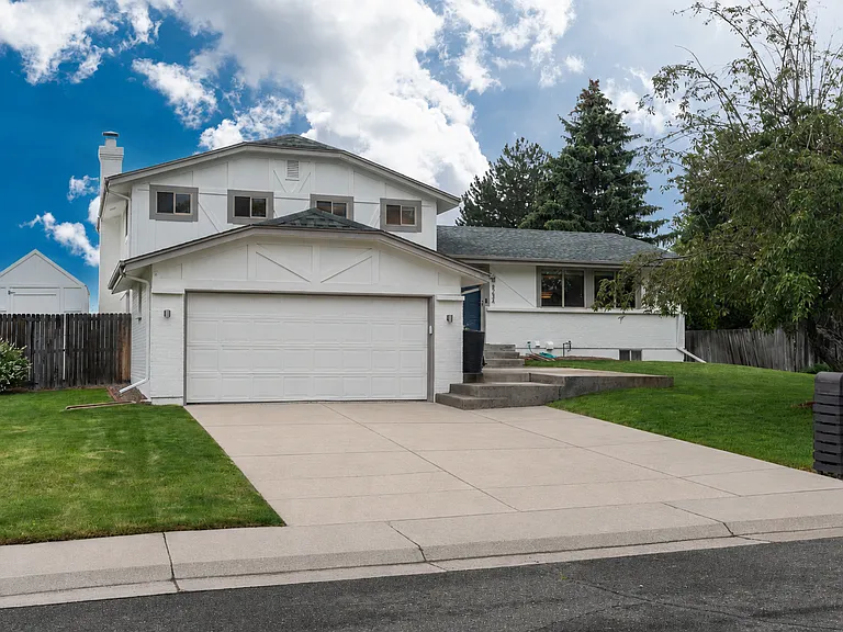 8234 Ammons Cir — Photo 2