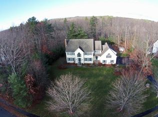 187 Duck Pond Dr, Groton, MA 01450