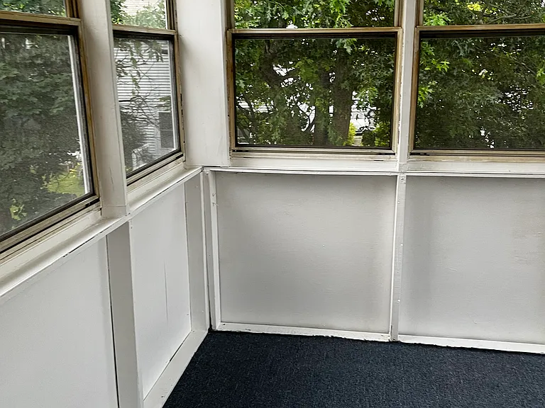 48 Lawn Ave #2 — Photo 4