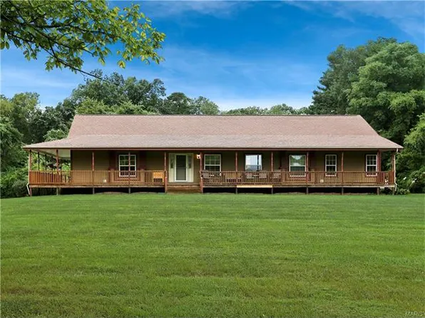 8339 Old Lebanon Troy Rd, Troy, IL 62294