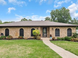 1414 British Blvd, Grand Prairie, TX 75050