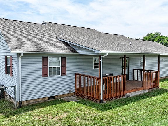 5th image of 555 Golden Harvest Cir