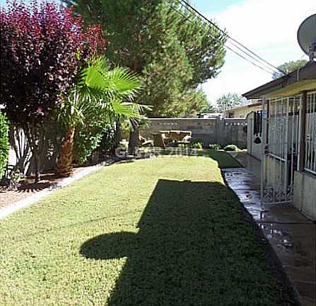 4th image of 1904 Fontana Ave