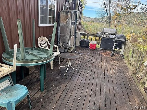 5th image of 3458 Ray Hill Rd