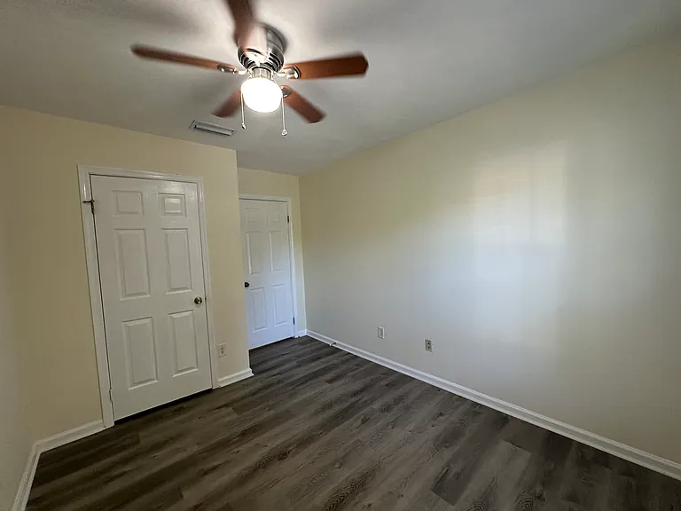 5632 Campus Dr — Photo 20