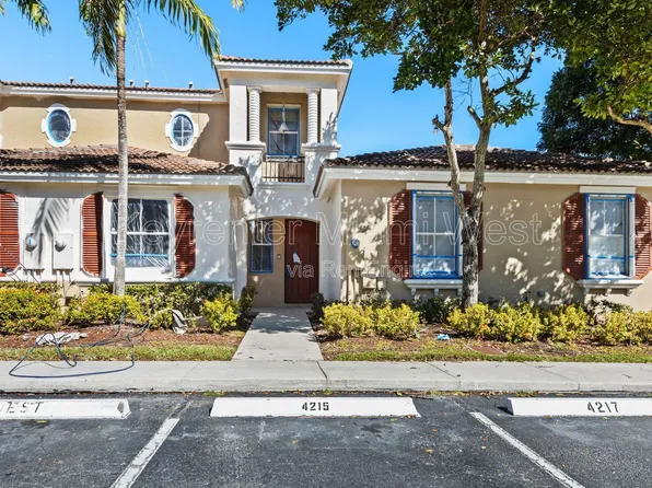 4215 NE 22nd Dr, Homestead, FL 33033